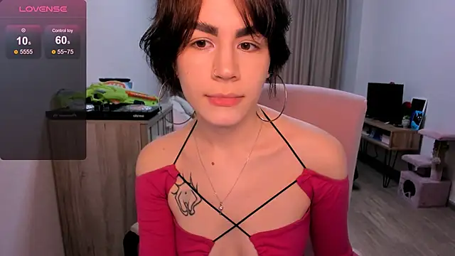 Snapshot of _selectrra chatting on 02/15/25, 11:28  selectrra online show from 02/15/25, 11:28