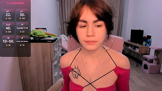 Snapshot of _selectrra chatting on 02/15/25, 02:33  selectrra online show from 02/15/25, 02:33