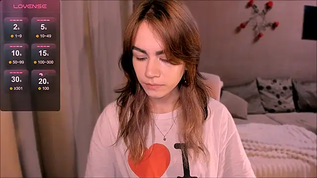 Snapshot of _selectrra chatting on 10/25/25, 08:03  selectrra online show from 10/25/25, 08:03