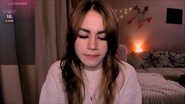 Snapshot of _selectrra chatting on 12/19/25, 08:16 selectrra online show from 12/19/25, 08:16