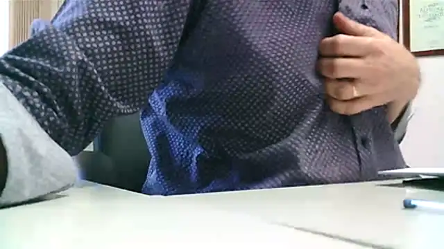 Gregcam online show from 06/18/26, 06:57