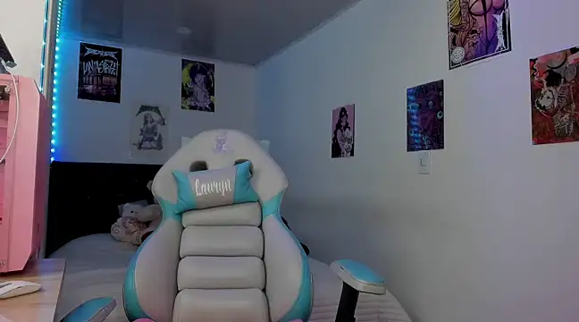 Snapshot of Lauryn_muller chatting on 03/09/25, 01:35 Lauryn muller online show from 03/09/25, 01:35