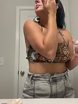 Snapshot of clarasosaa chatting on 09/12/25, 10:10 clarasosaa online show from 09/12/25, 10:10