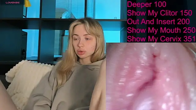 Snapshot of jannemary chatting on 09/29/25, 03:44 jannemary online show from 09/29/25, 03:44