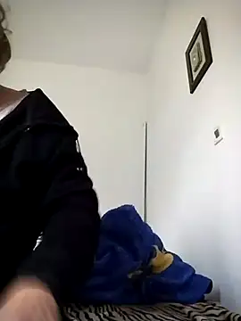 Snapshot of Impression222 chatting on 12/03/25, 06:54 Impression222 online show from 12/03/25, 06:54