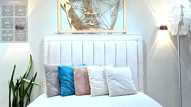 Paula Desousa online show from 09/28/25, 05:40