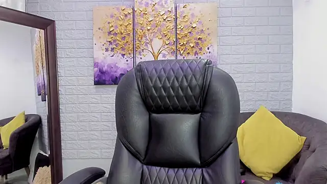 Paula Desousa online show from 11/09/25, 05:44