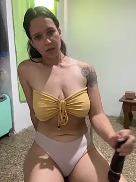 Snapshot of hotcookie28 chatting on 09/29/25, 11:26 hotcookie28 online show from 09/29/25, 11:26