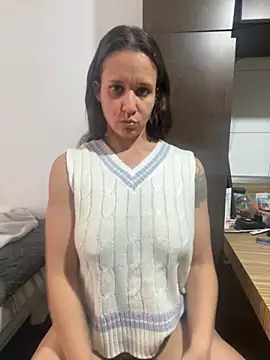 hotcookie28 online show from 11/08/25, 08:51