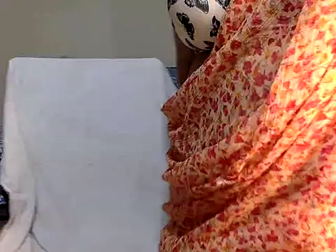 Snapshot of soniasharma0223 chatting on 02/13/25, 05:37 soniasharma0223 online show from 02/13/25, 05:37