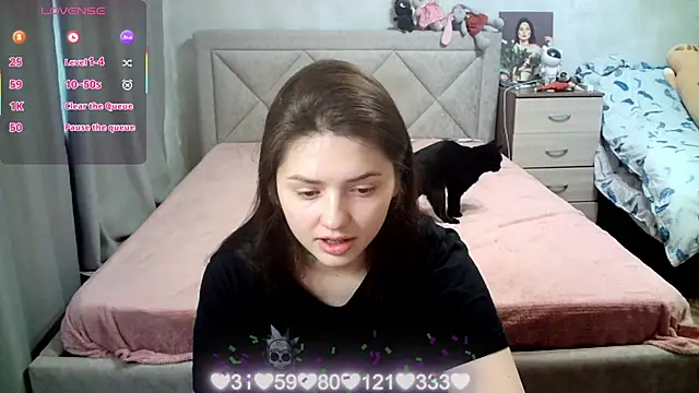 Snapshot of juliettkalen chatting on 05/11/26, 04:40 juliettkalen online show from 05/11/26, 04:40