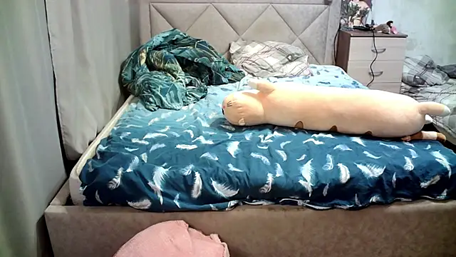 Snapshot of juliettkalen chatting on 06/30/26, 04:57 juliettkalen online show from 06/30/26, 04:57