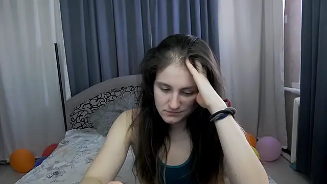 Holliy Cooper online show from 03/13/26, 08:43