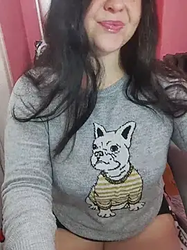 Snapshot of ErikaVlovely chatting on 11/16/25, 10:37 ErikaVlovely online show from 11/16/25, 10:37