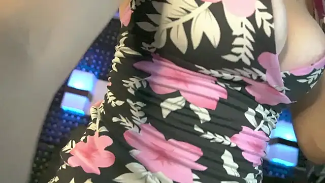 Snapshot of Dulce_yors chatting on 12/09/24, 04:23 Dulce yors online show from 12/09/24, 04:23