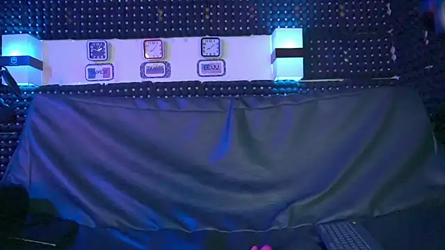 Snapshot of Dulce_yors chatting on 12/19/24, 01:07 Dulce yors online show from 12/19/24, 01:07