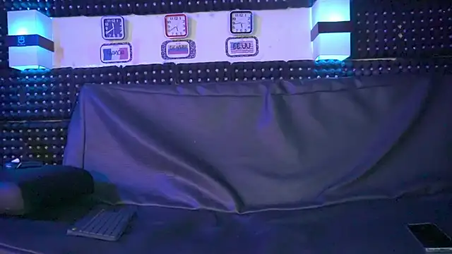 Snapshot of Dulce_yors chatting on 12/19/24, 10:42 Dulce yors online show from 12/19/24, 10:42