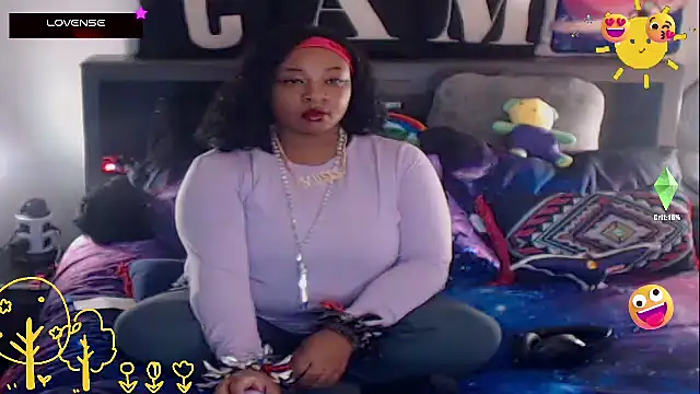 Snapshot of temptressbeauty24 chatting on 03/15/25, 03:18 temptressbeauty24 online show from 03/15/25, 03:18