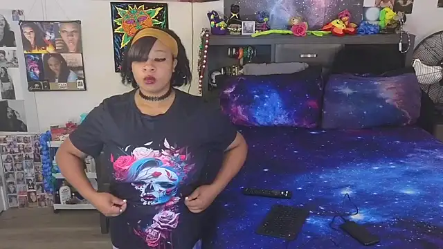 Snapshot of temptressbeauty24 chatting on 02/08/26, 06:50 temptressbeauty24 online show from 02/08/26, 06:50