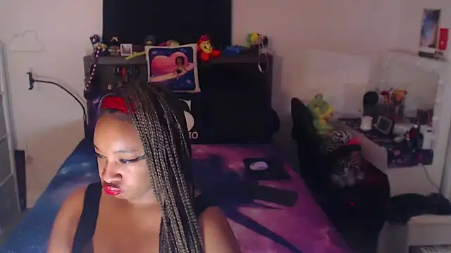 Snapshot of temptressbeauty24 chatting on 03/02/26, 02:25 temptressbeauty24 online show from 03/02/26, 02:25