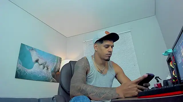 Snapshot of vincen_jose chatting on 10/23/25, 01:27 vincen jose online show from 10/23/25, 01:27