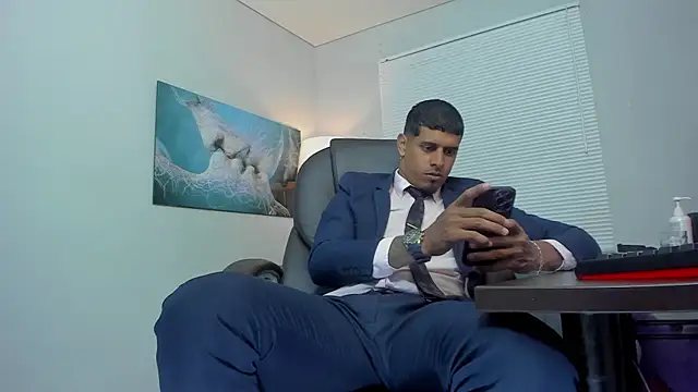 Snapshot of vincen_jose chatting on 11/28/25, 02:58 vincen jose online show from 11/28/25, 02:58