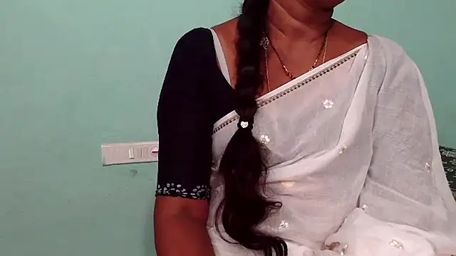 shrutitelugu69 online show from 02/03/26, 01:27