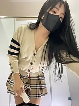 Snapshot of Asia-Lynn chatting on 01/08/25, 10:48 Asia-Lynn online show from 01/08/25, 10:48