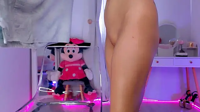 Snapshot of yuukenzi chatting on 03/14/25, 12:51 yuukenzi online show from 03/14/25, 12:51