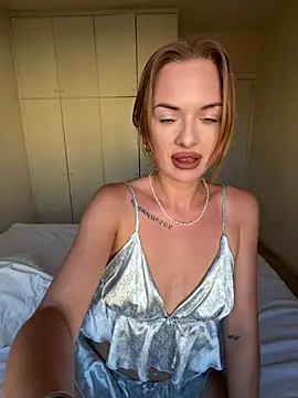 ElenaRebelle online show from 06/20/26, 04:15