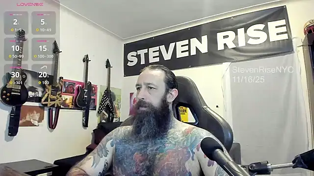 Snapshot of StevenRiseNYC chatting on 11/16/25, 10:59 StevenRiseNYC online show from 11/16/25, 10:59