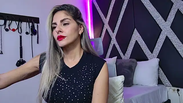 blonde cat15 online show from 02/04/26, 04:07