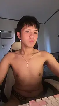 Snapshot of Plaxtique chatting on 12/21/25, 09:16 Plaxtique online show from 12/21/25, 09:16