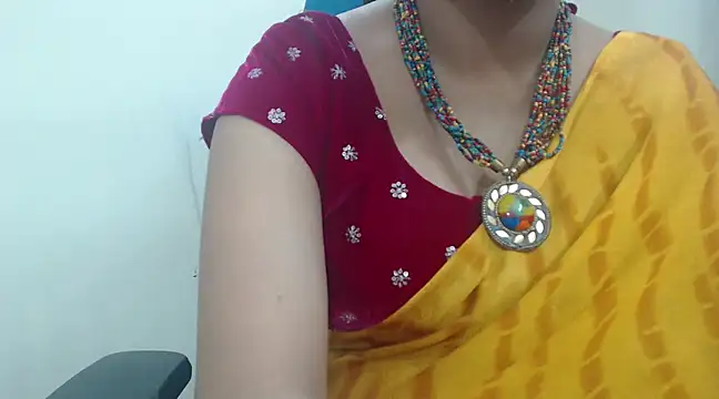 Lovely Siri 23 online show from 02/01/25, 08:08