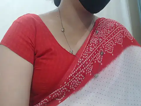 Snapshot of Lovely_Siri_23 chatting on 05/03/26, 02:39 Lovely Siri 23 online show from 05/03/26, 02:39