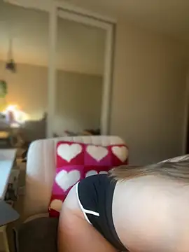 Snapshot of sativaadiva chatting on 03/07/25, 12:48 sativaadiva online show from 03/07/25, 12:48