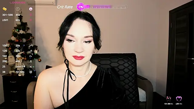 Snapshot of Sofia_Ford chatting on 12/17/24, 07:29 Sofia Ford online show from 12/17/24, 07:29