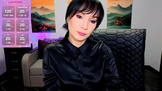 Snapshot of Sofia_Ford chatting on 10/28/25, 01:25 Sofia Ford online show from 10/28/25, 01:25