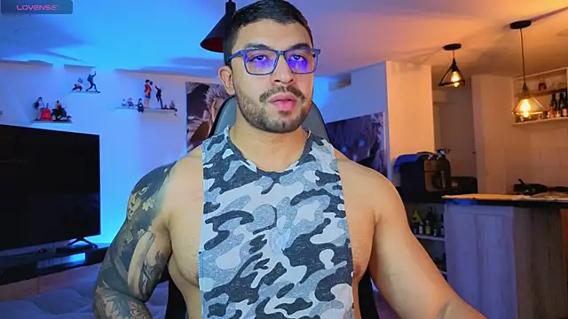 Michael Diamond online show from 09/23/25, 02:14