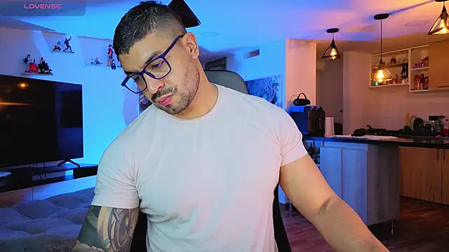 Michael Diamond online show from 09/30/25, 03:22