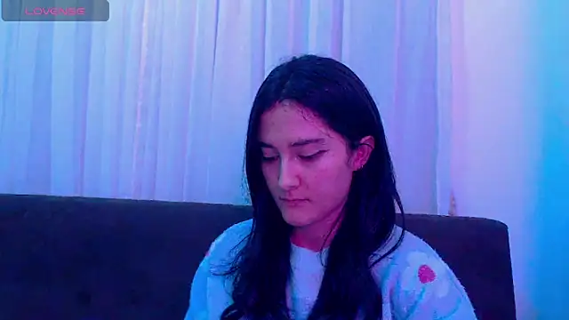 AlissonnFoxx online show from 06/06/26, 02:27
