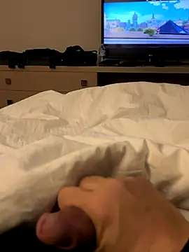 Snapshot of neugrg chatting on 11/15/25, 02:53 neugrg online show from 11/15/25, 02:53