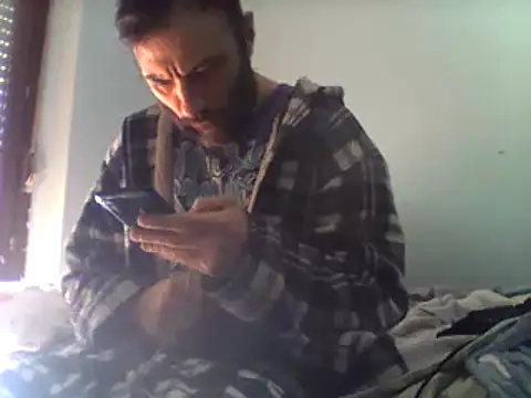 Snapshot of coppiasenzacensura chatting on 12/15/24, 10:28 coppiasenzacensura online show from 12/15/24, 10:28