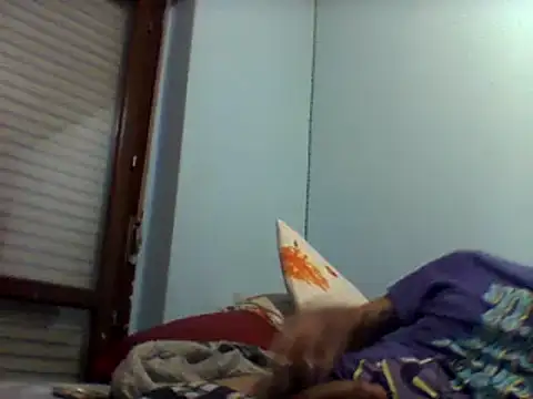 Snapshot of coppiasenzacensura chatting on 12/15/24, 04:26 coppiasenzacensura online show from 12/15/24, 04:26