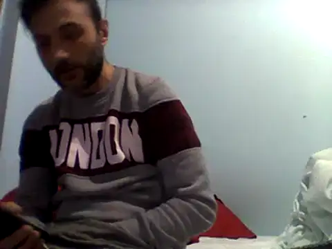 Snapshot of coppiasenzacensura chatting on 12/18/24, 04:06 coppiasenzacensura online show from 12/18/24, 04:06