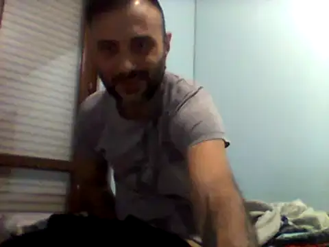 Snapshot of coppiasenzacensura chatting on 01/06/25, 04:34 coppiasenzacensura online show from 01/06/25, 04:34