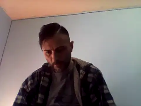 Snapshot of coppiasenzacensura chatting on 03/19/25, 07:18 coppiasenzacensura online show from 03/19/25, 07:18