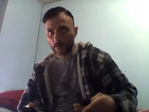 Snapshot of coppiasenzacensura chatting on 03/19/25, 02:35 coppiasenzacensura online show from 03/19/25, 02:35