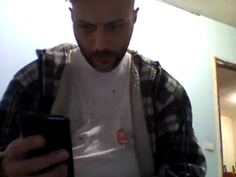 Snapshot of coppiasenzacensura chatting on 03/22/25, 02:03 coppiasenzacensura online show from 03/22/25, 02:03