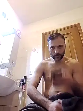 Snapshot of coppiasenzacensura chatting on 11/02/25, 06:27 coppiasenzacensura online show from 11/02/25, 06:27